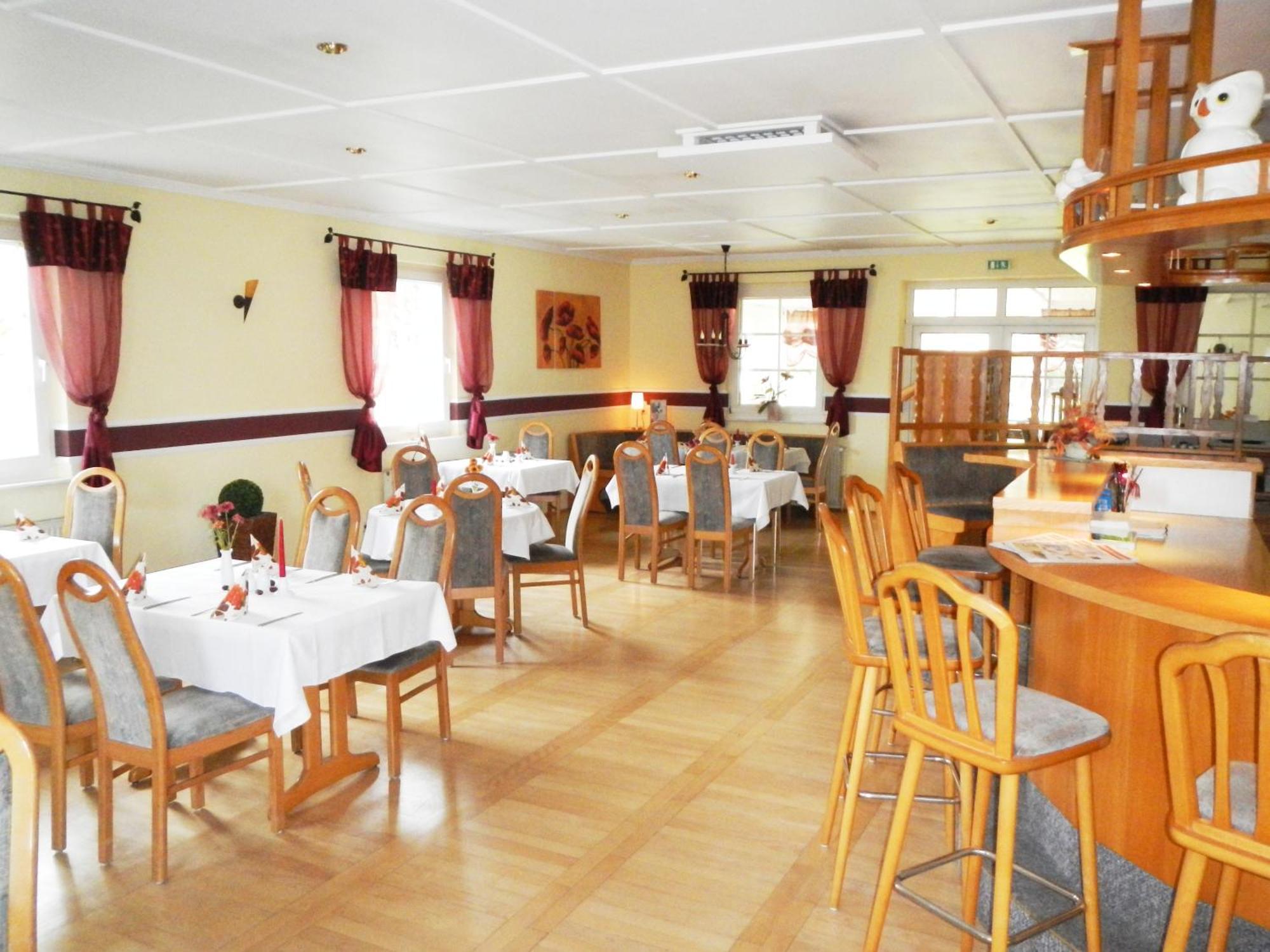 Kastanienhof Hotel Garni Zinnowitz Esterno foto