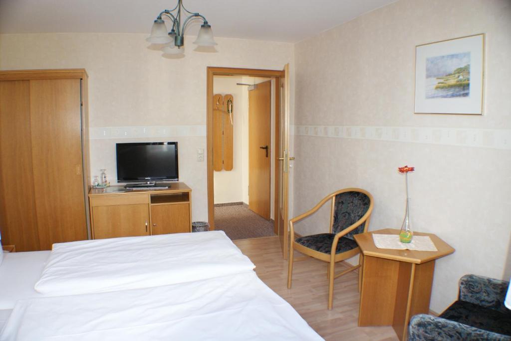 Kastanienhof Hotel Garni Zinnowitz Camera foto