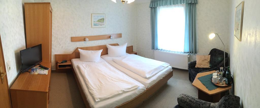 Kastanienhof Hotel Garni Zinnowitz Camera foto