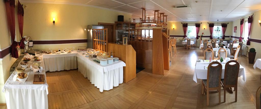 Kastanienhof Hotel Garni Zinnowitz Esterno foto